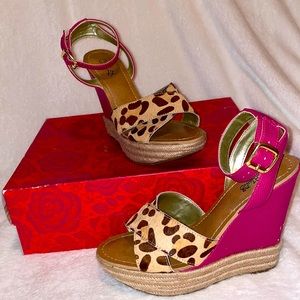 Carlos by Carlos Santana Melinda wedge